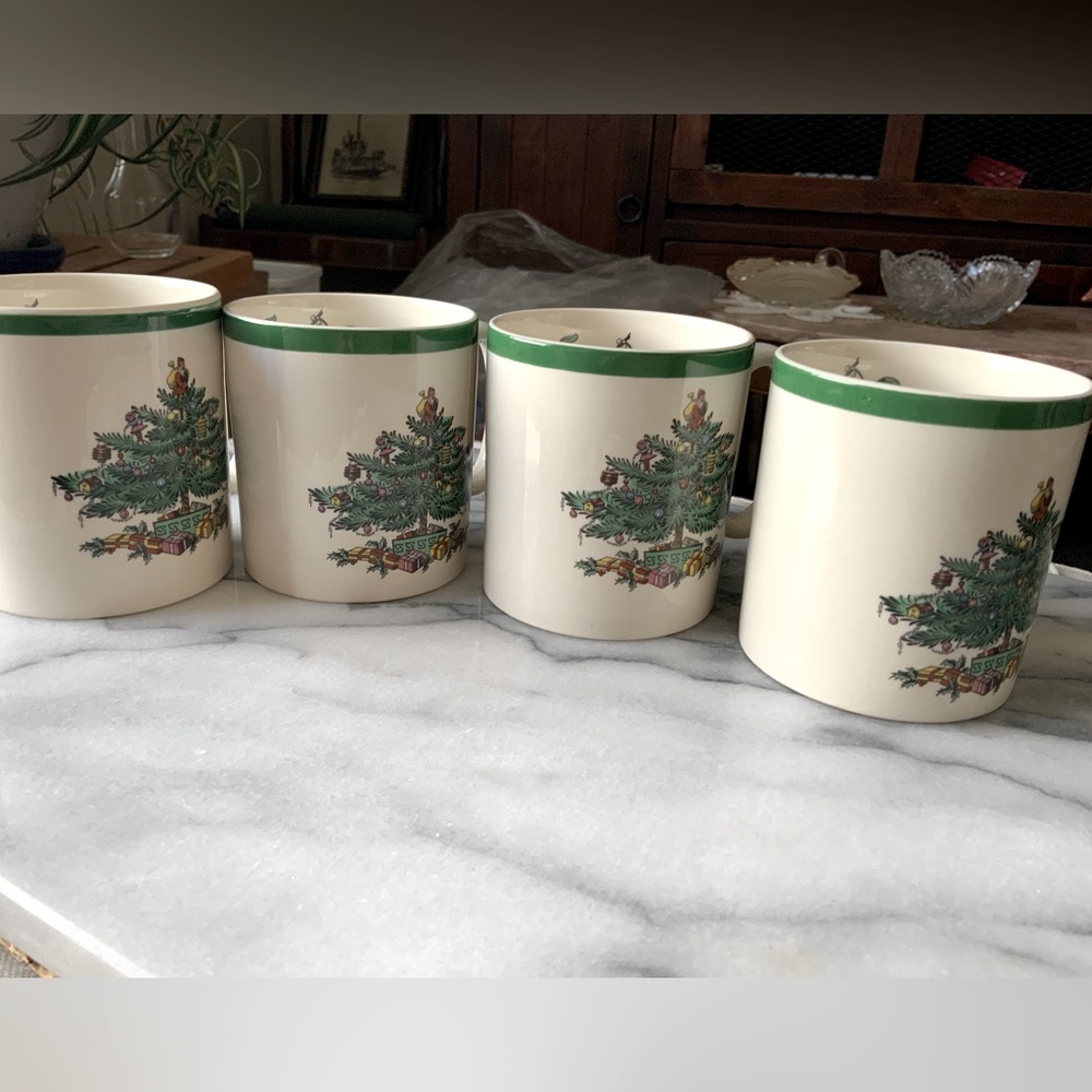 4 Spode Cups Christmas Tree Pattern 8oz Holiday Mugs